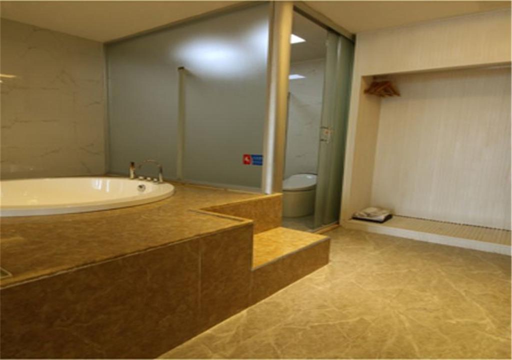 Warmness Club Hotell Xiamen Exteriör bild